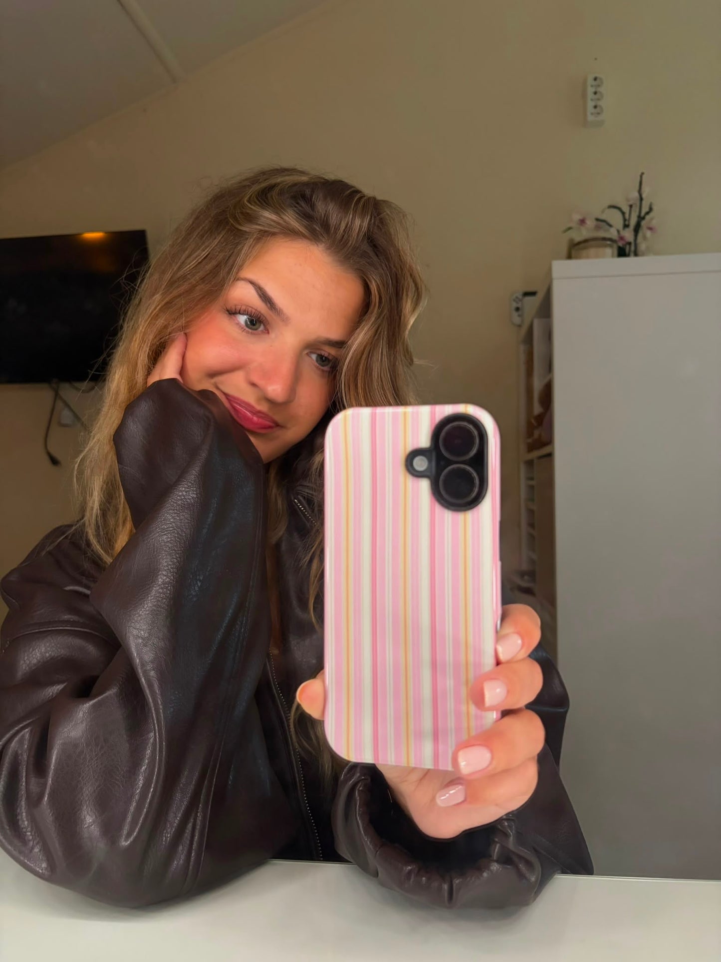 Tech-into × Soof – Pink Aura Case (Pre-Order)